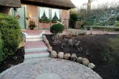 Neu gepflasterter Weg
